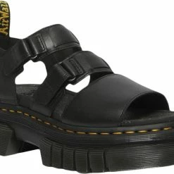 Dr. Martens Ricki 3-Strap Sandal Black Nappa Lux